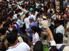 Police baton-charge supporters of India’s cockroach movement as thousands gather for march on parliament – World