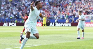 France beat Morocco to move into World Cup semi-finals