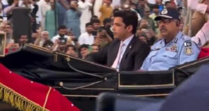 PM Shehbaz takes ‘strict notice’ of officials’ horse-drawn carriage arrival