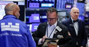 Wall St indexes eye weekly losses; bond yields and Iran in focus